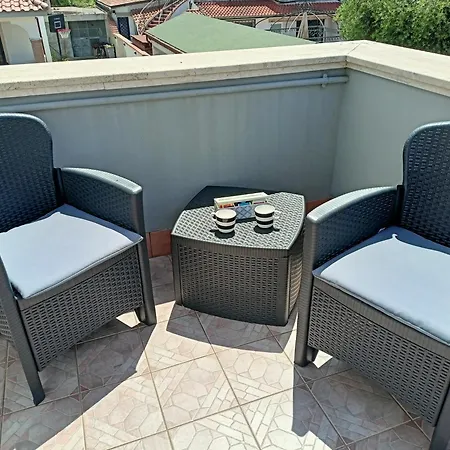 Family Place Apartment
